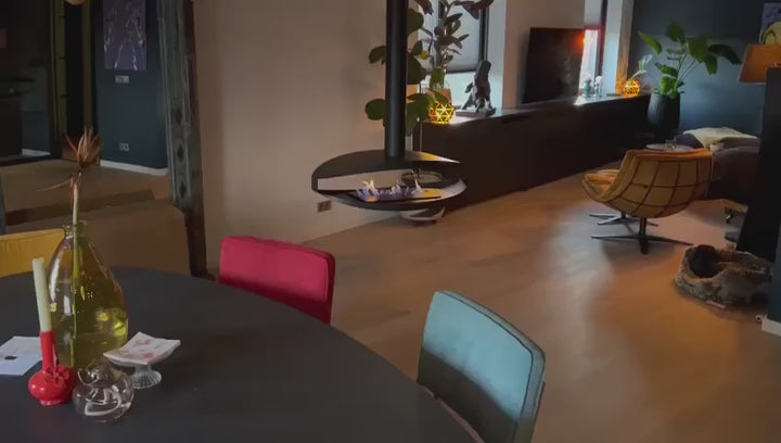 bioethanol-haengekamin-deckenmontage-hamma-premium-ethanolkamin-decke-mit-flammen-designerkamin-video-modernes-luxurioeses-wohnzimmer
